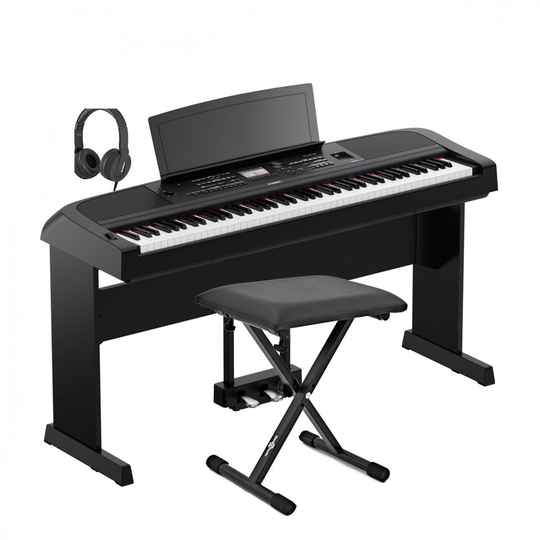 Yamaha DGX 670 Digital Piano Deluxe Package Black